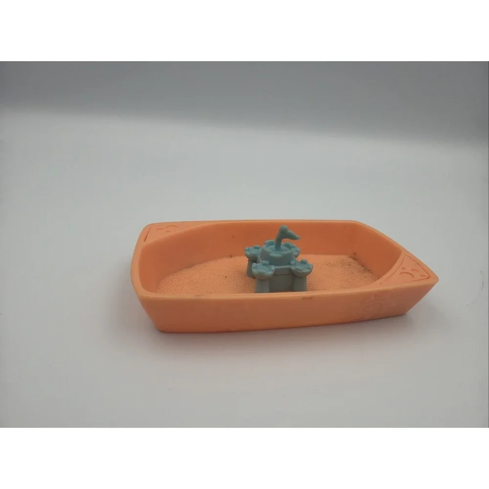 Hasbro Littlest Pet Shop SANDBOX SAND CASTLE Beach Accessory LPSA 2006 Orange